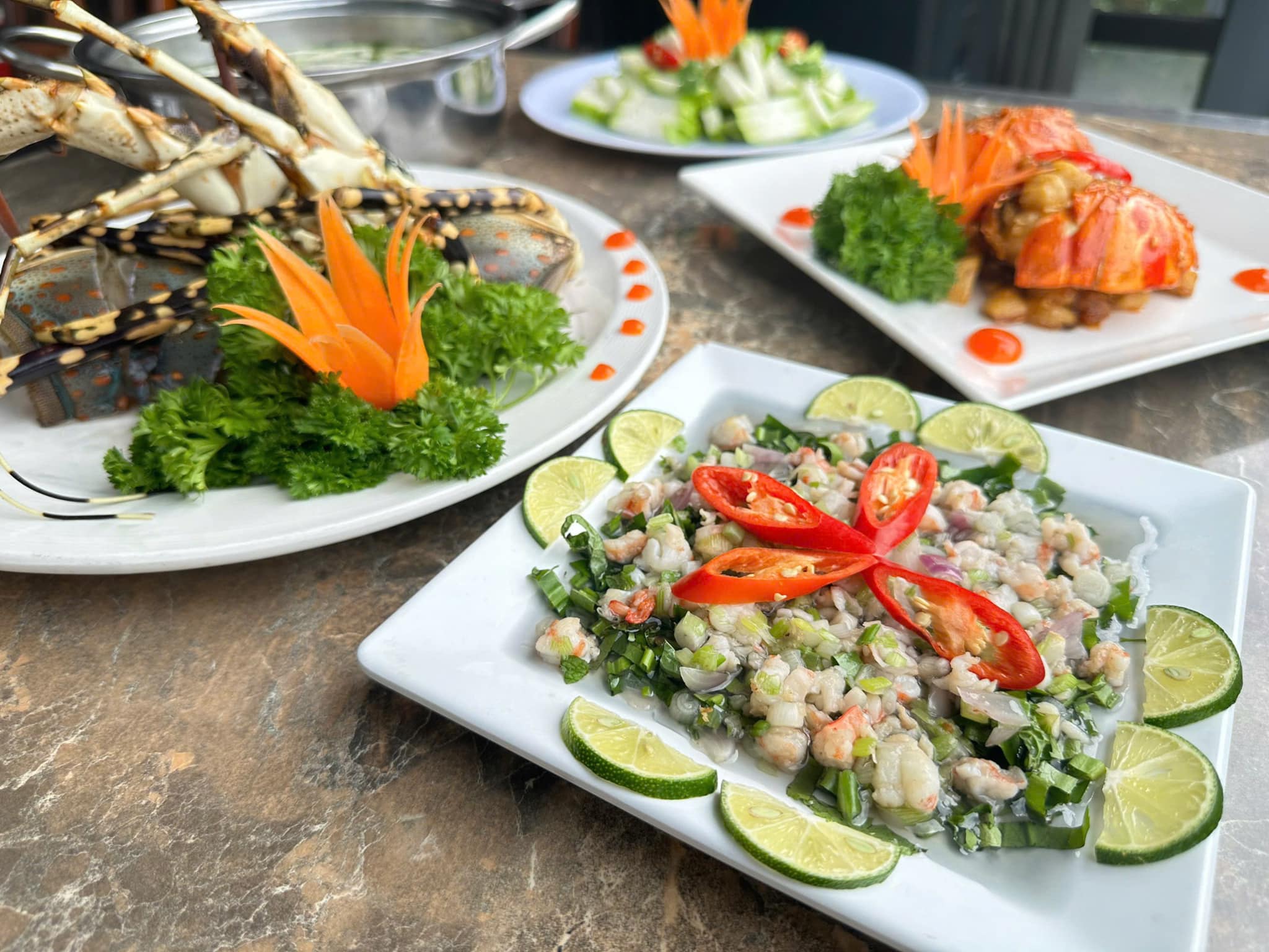 Tôm Hùm Tái Chanh
