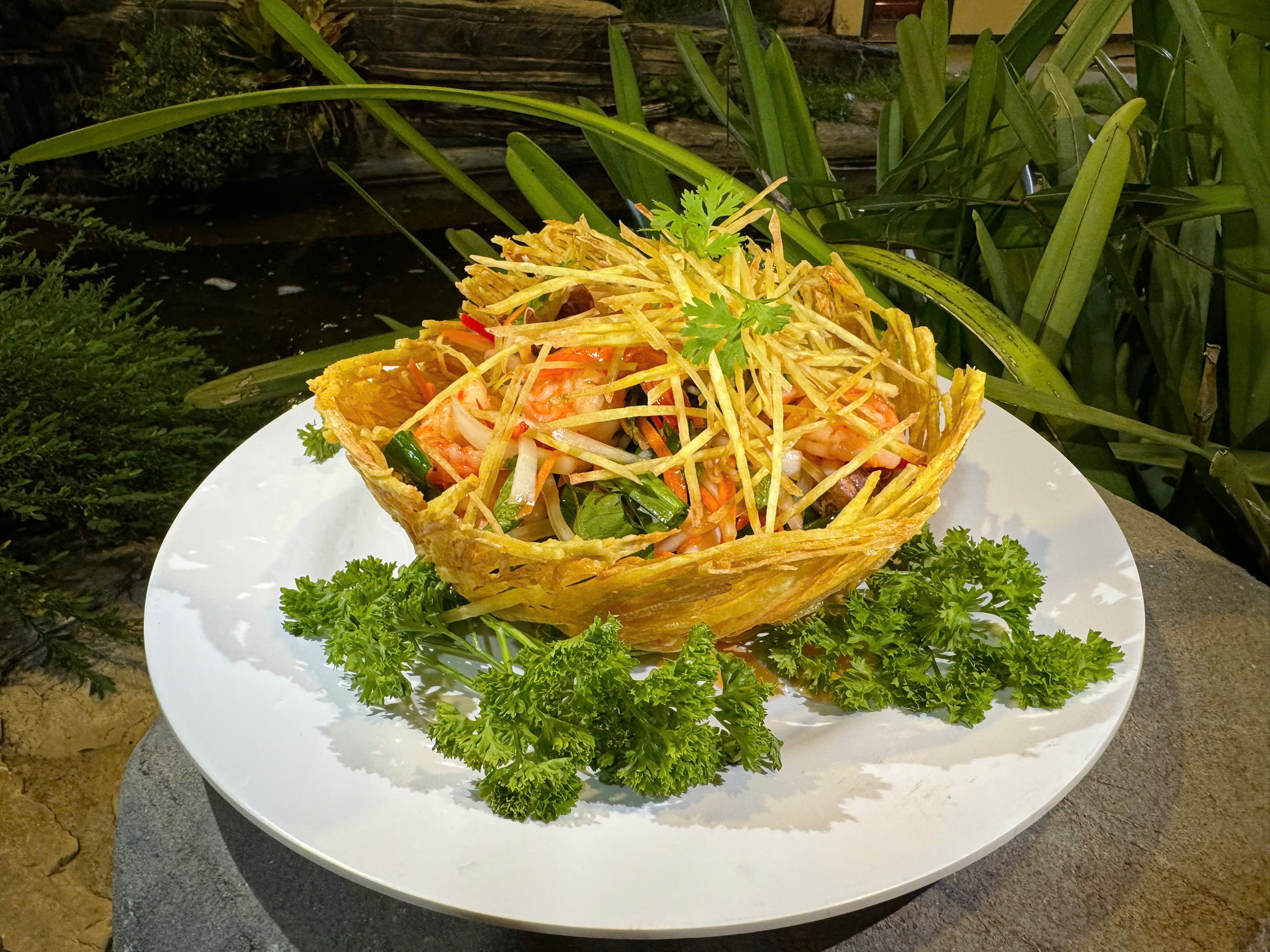 Gỏi Khoai Môn Hải Sản