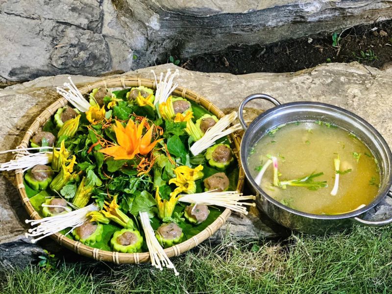 Mỗi Ngày Một Món Ngon - Lẩu Cua Đồng Chả Cá Nhồng(Măng)